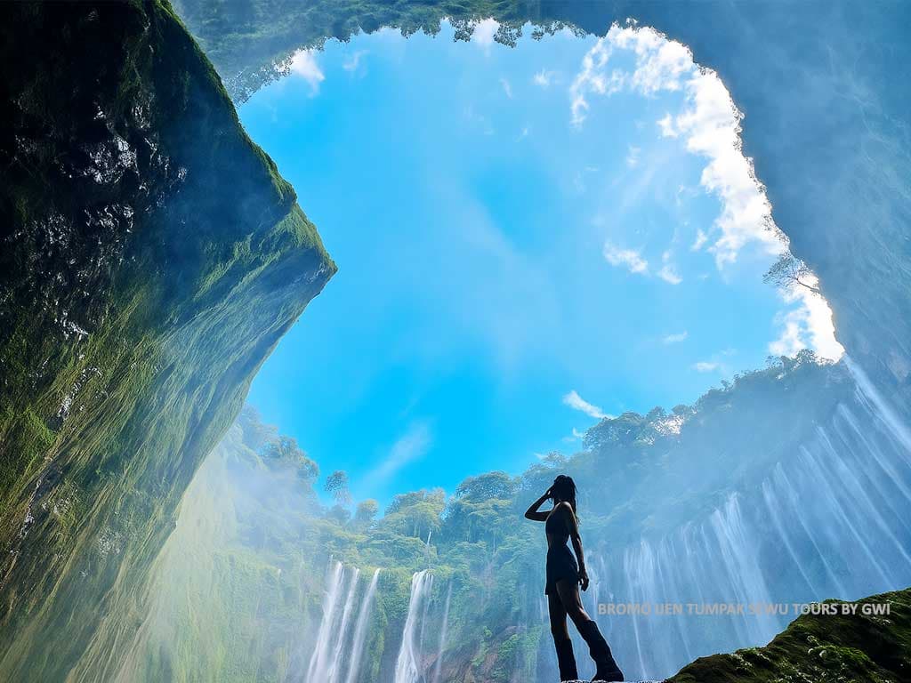 Bromo Ijen Tumpak Sewu Tour 4 Days 3 Nights adventure - Bromo-Ijen-Tumpak-Sewu-Tour-4-Days-3-Nights-adventure