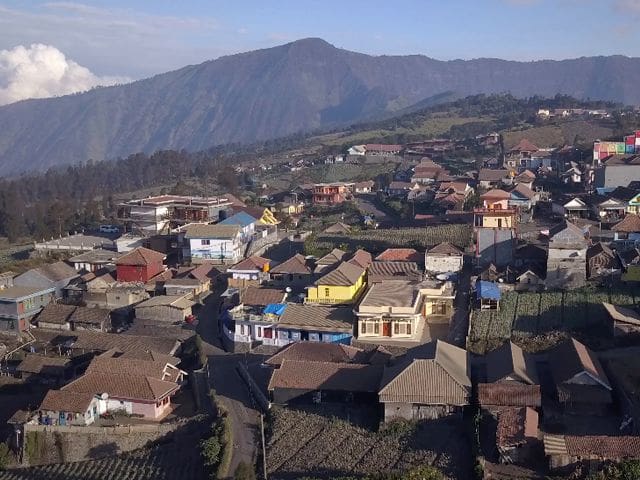 cemoro lawang bromo village